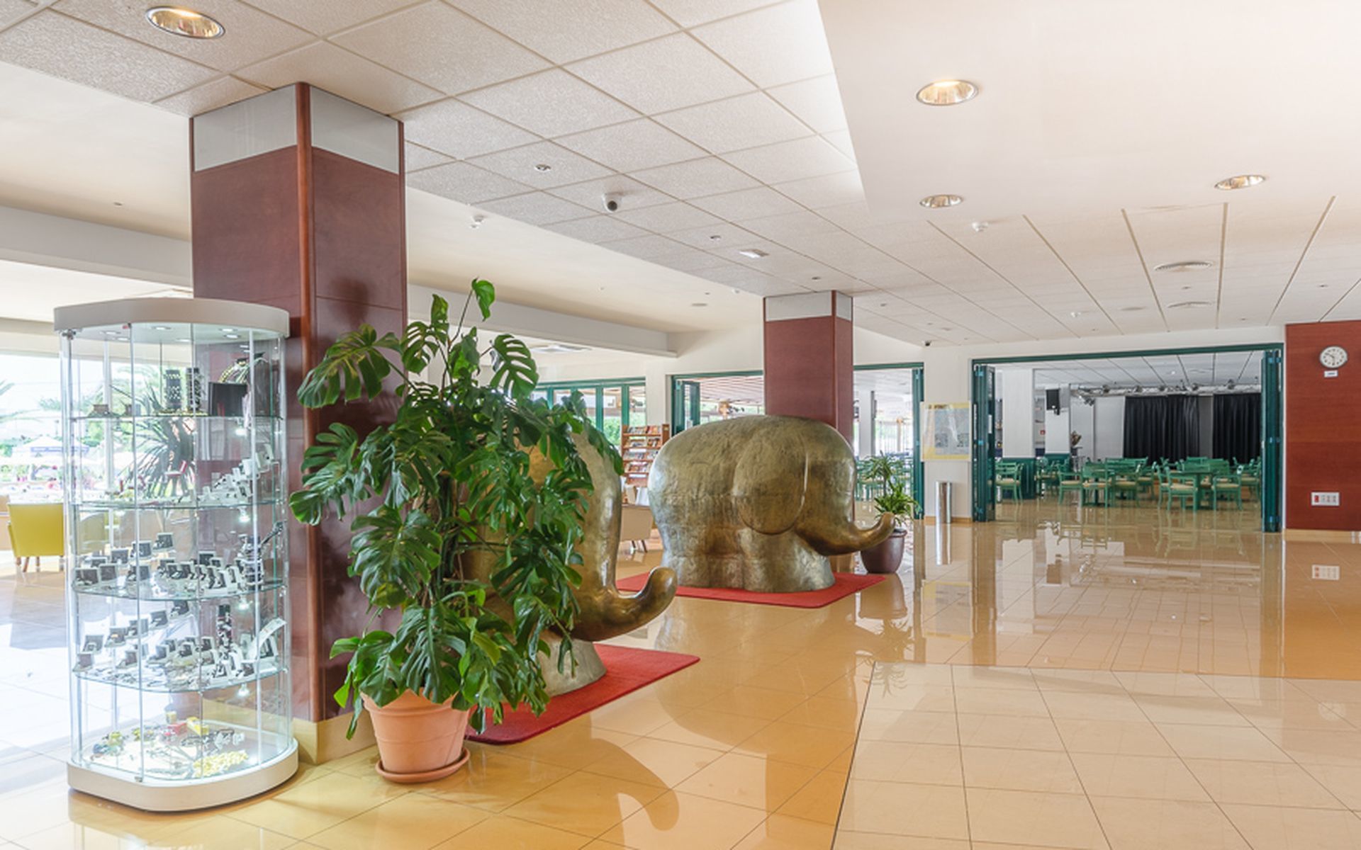 Hotel Caribe Es Canar  Exterior photo