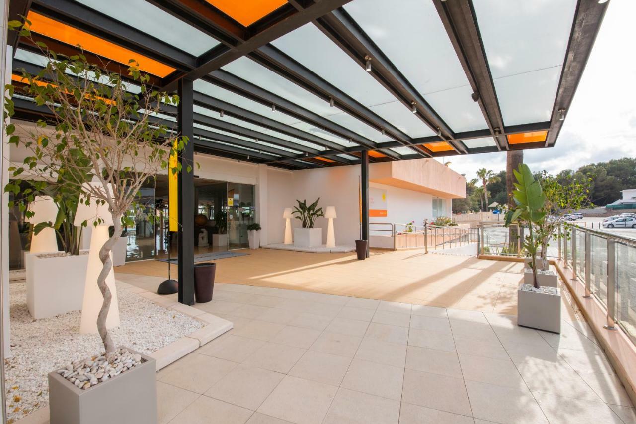 Hotel Caribe Es Canar  Exterior photo