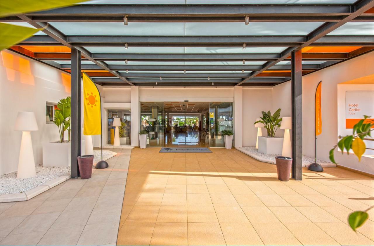 Hotel Caribe Es Canar  Exterior photo
