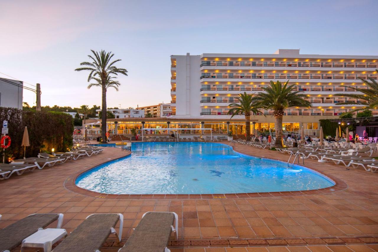 Hotel Caribe Es Canar  Exterior photo