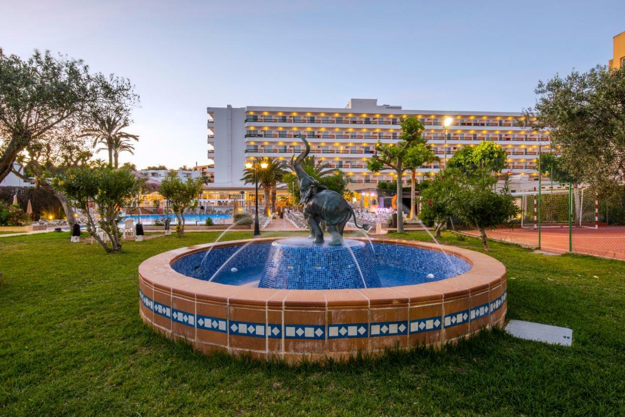 Hotel Caribe Es Canar  Exterior photo